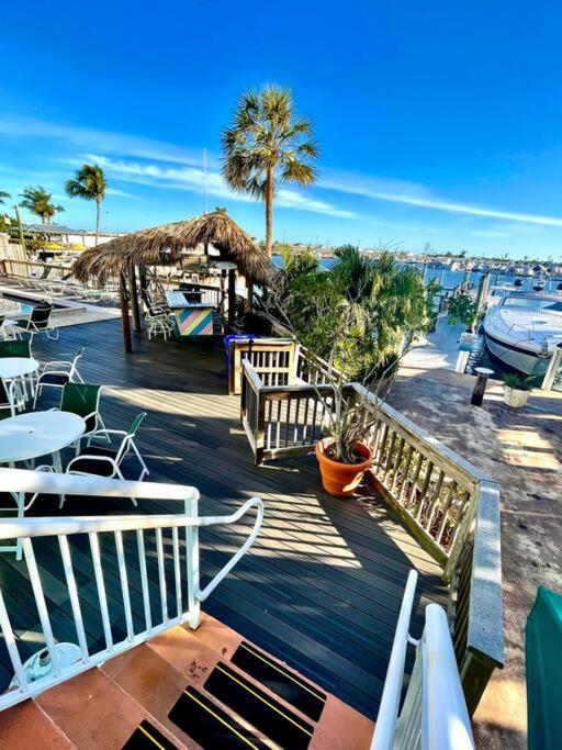 Aruba - Downtown Waterfront 2X2 Dock & Pool Pet-Friendly Villa Key West Bagian luar foto