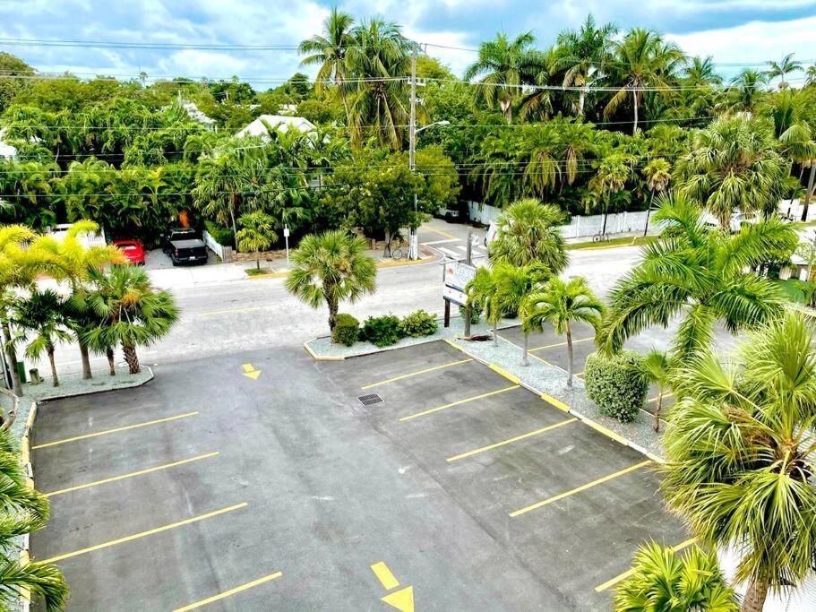Aruba - Downtown Waterfront 2X2 Dock & Pool Pet-Friendly Villa Key West Bagian luar foto