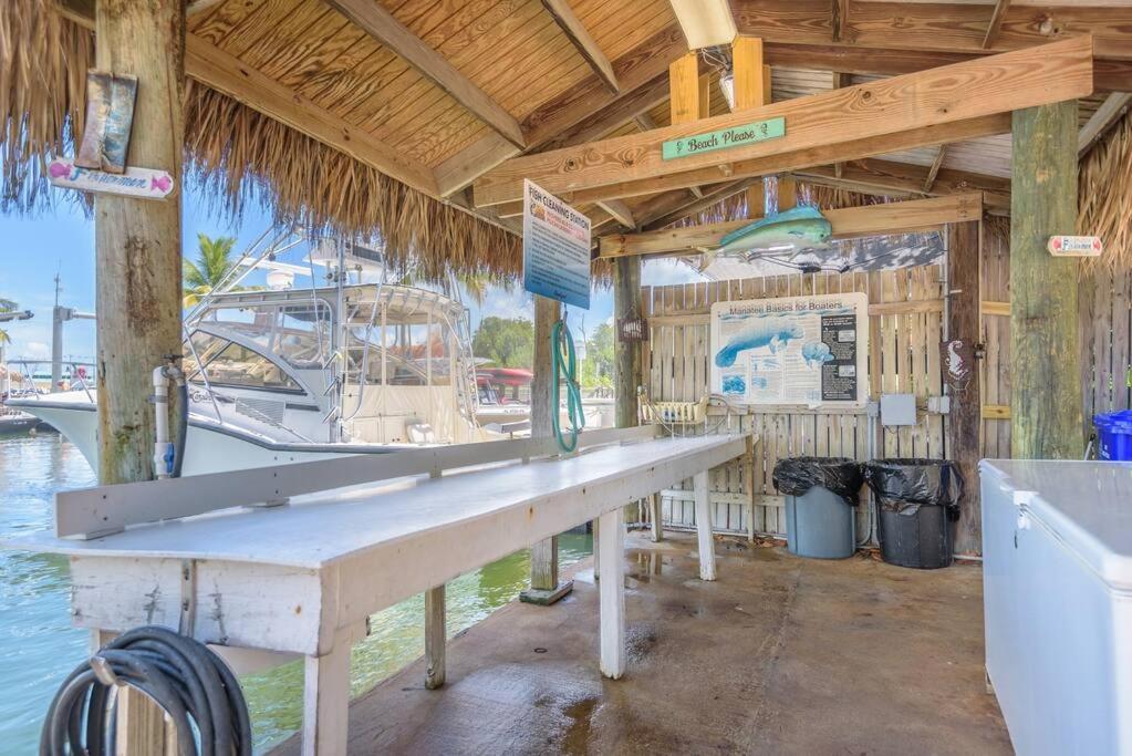 Aruba - Downtown Waterfront 2X2 Dock & Pool Pet-Friendly Villa Key West Bagian luar foto