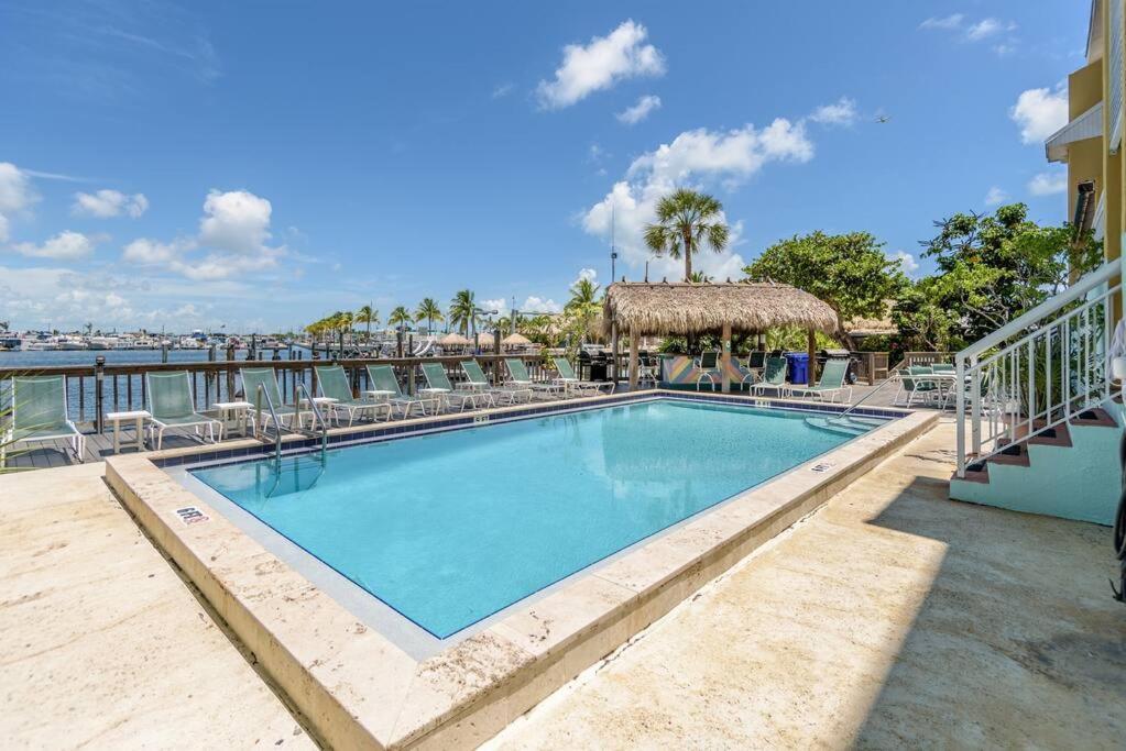 Aruba - Downtown Waterfront 2X2 Dock & Pool Pet-Friendly Villa Key West Bagian luar foto